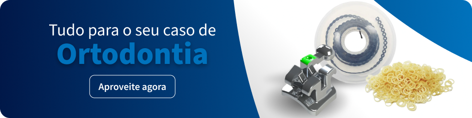 Equipamento de ortodontia incluindo um suporte de aparelho, elásticos e fita adesiva para uso em tratamentos dentários.