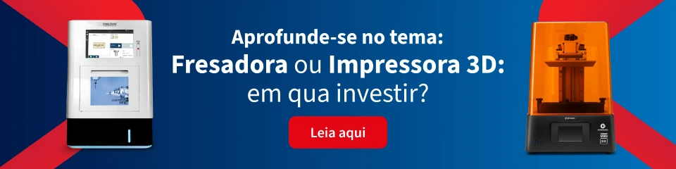 Imagem comparando uma fresadora 3D e uma impressora 3D, destacando informações sobre investimento e tecnologia em fabricação digital.