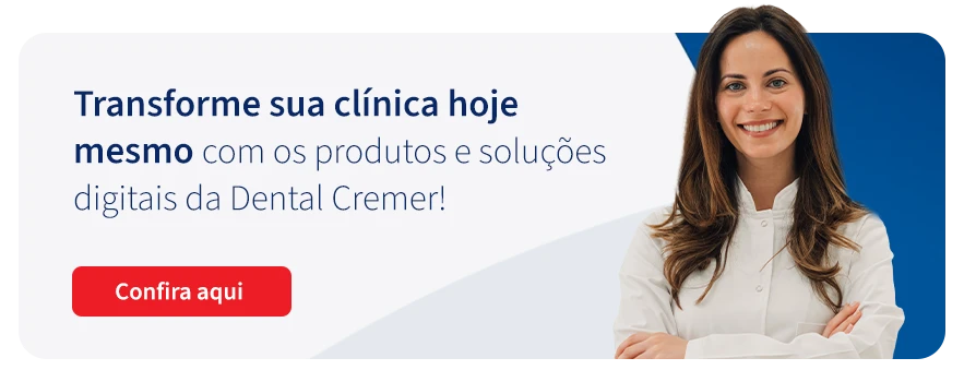 Profissional de odontologia sorridente na campanha para transformar sua clínica com produtos e soluções digitais da Dental Cremer.