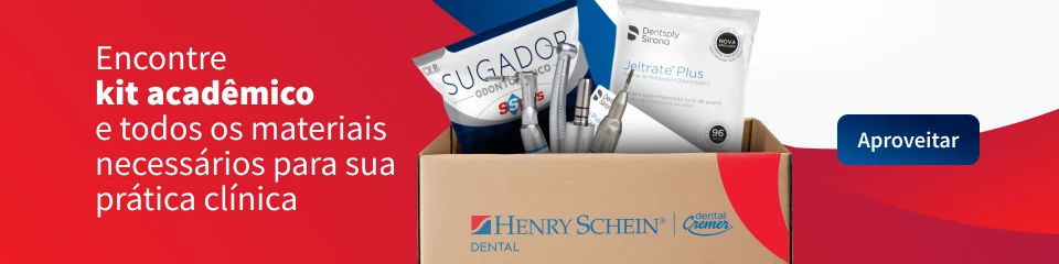 Kit acadêmico de materiais odontológicos com escovas, creme dental e outros itens essenciais para prática clínica, ideal para estudantes e profissionais de odontologia.