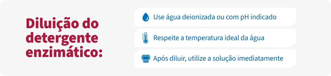 Imagem ilustrativa de Equipamentos de Proteção Individual (EPIs), incluindo avental, máscara, luvas de borracha e óculos de proteção, essenciais para a segurança no trabalho e na prevenção de riscos.