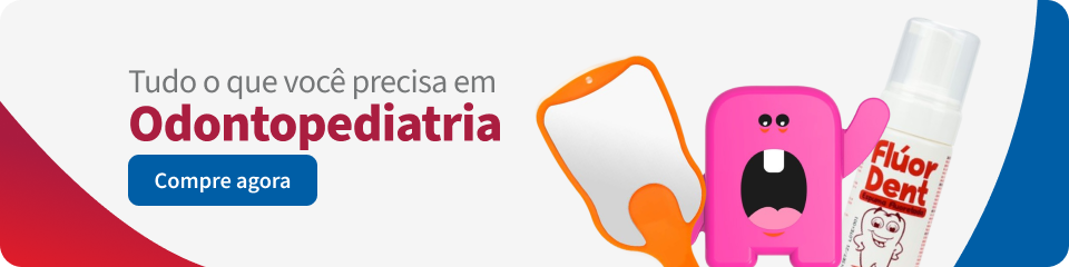 Imagem promocional de produtos odontopediatria incluindo escova de dentes infantil, creme dental Flúor Dent e uma personagem de desenho animado com sorriso aberto, promovendo cuidados bucais para crianças.